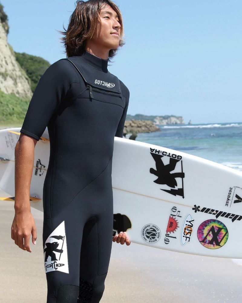 ブラック：178cm/70kg(Lサイズ着用)
