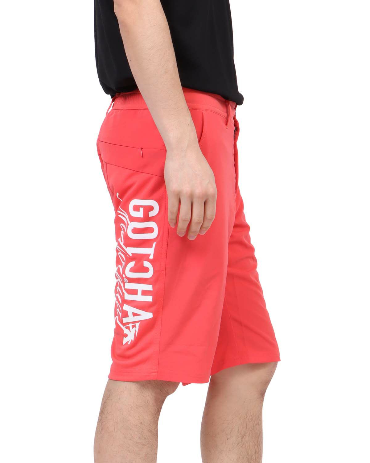 ラズベリー：180cm67kg(Mサイズ着用)