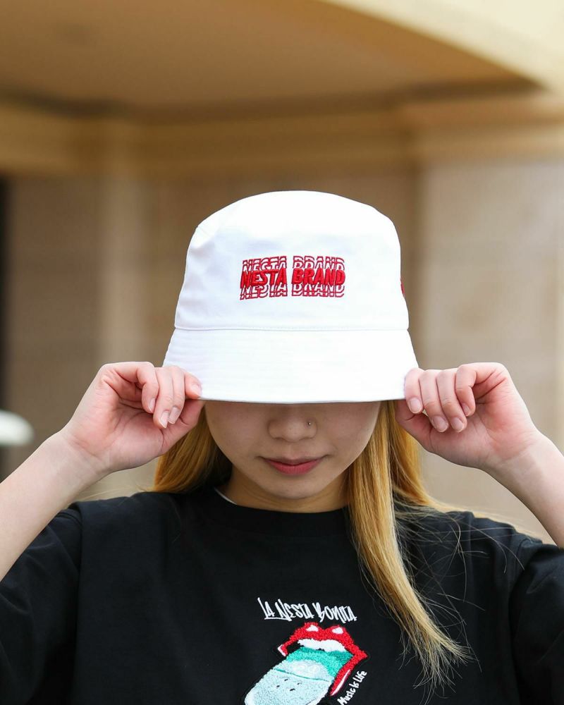 NESTA BRAND] ドライ クール ブラー ロゴ バケットハット | PEET