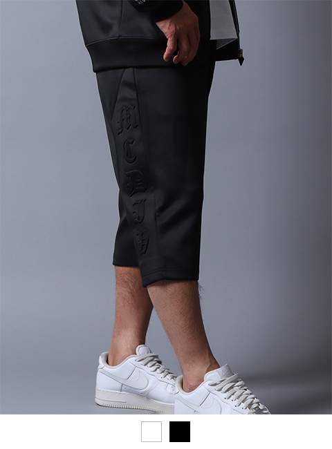 ブラック：173cm/72kg(Mサイズ着用)