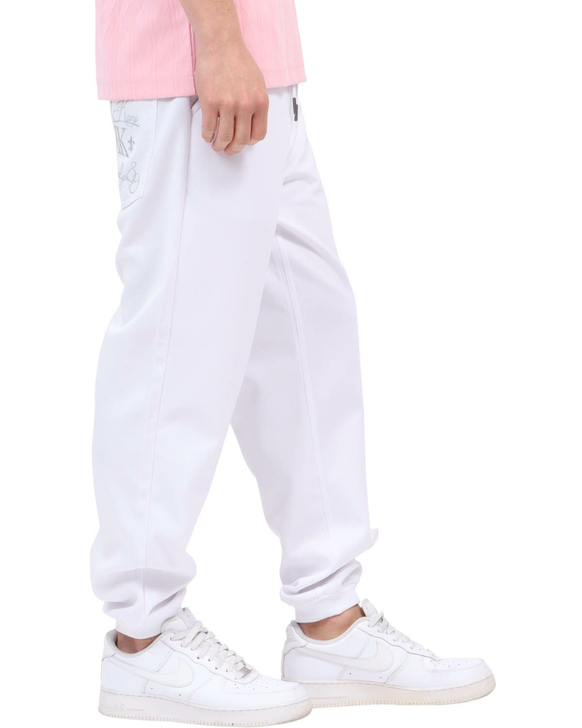 ホワイト：180cm67kg(Lサイズ着用)