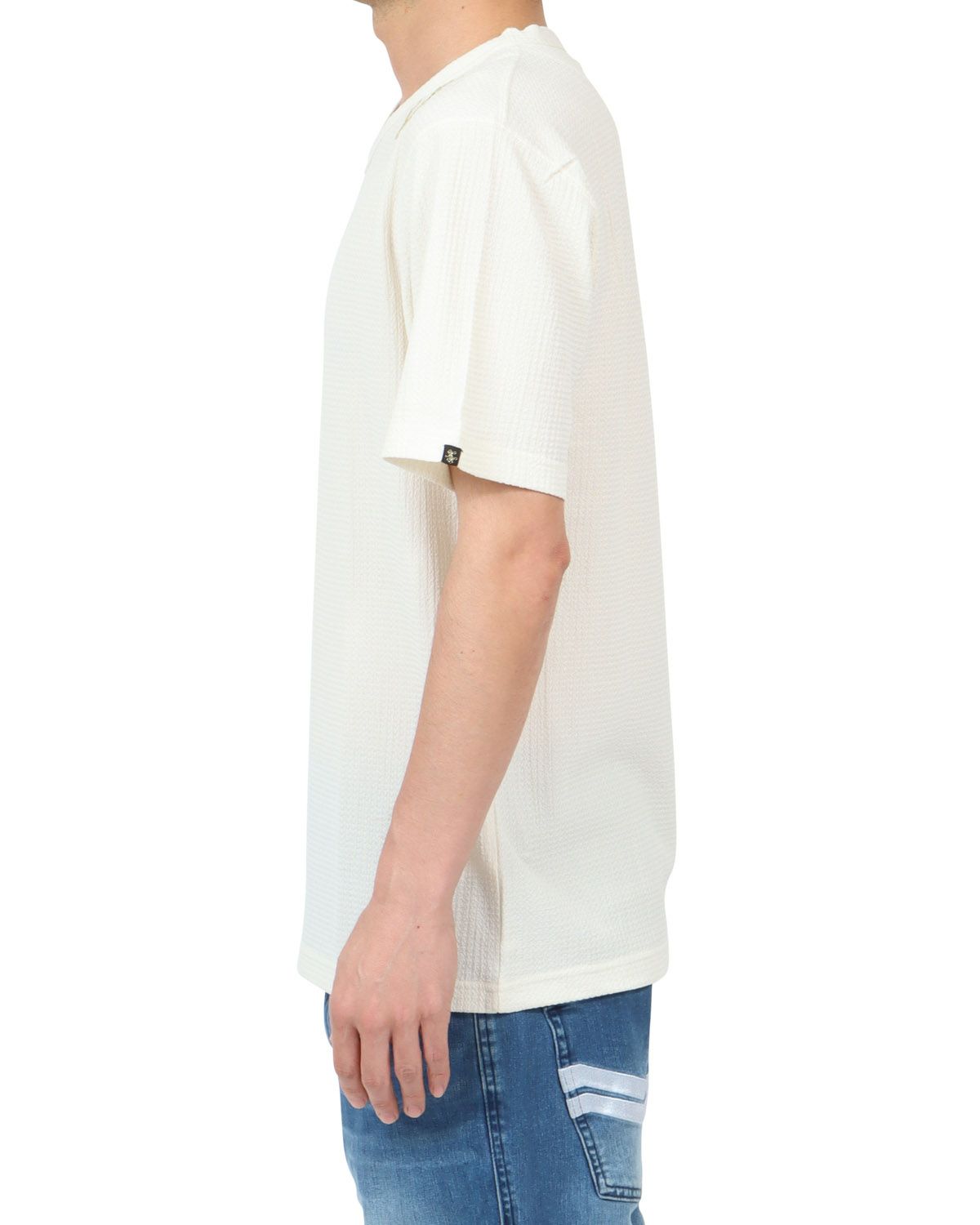 オフホワイト：180cm67kg(Lサイズ着用)