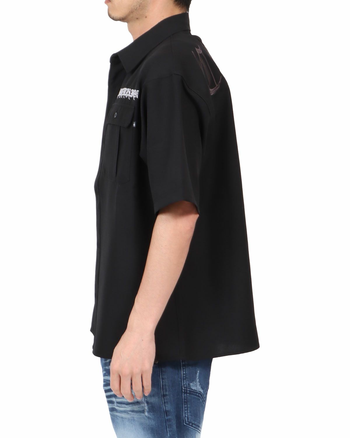 ブラック：180cm67kg(Lサイズ着用)