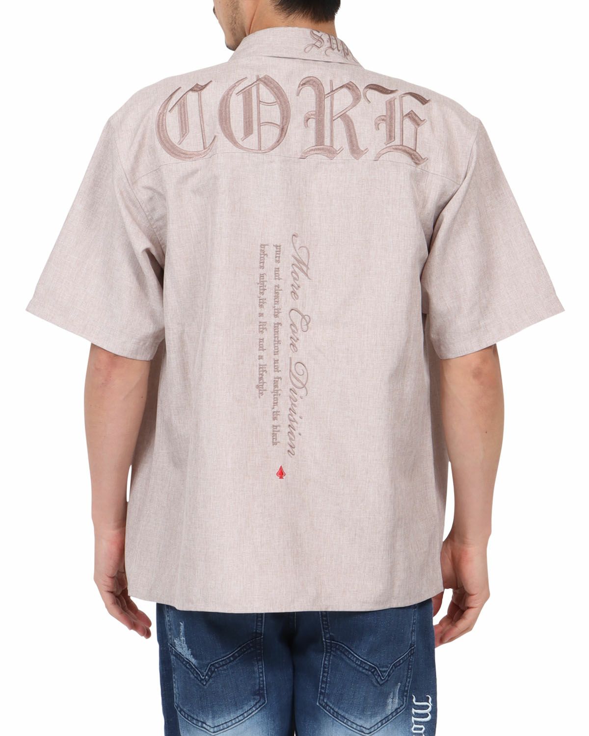 ベージュ：180cm67kg(Lサイズ着用)