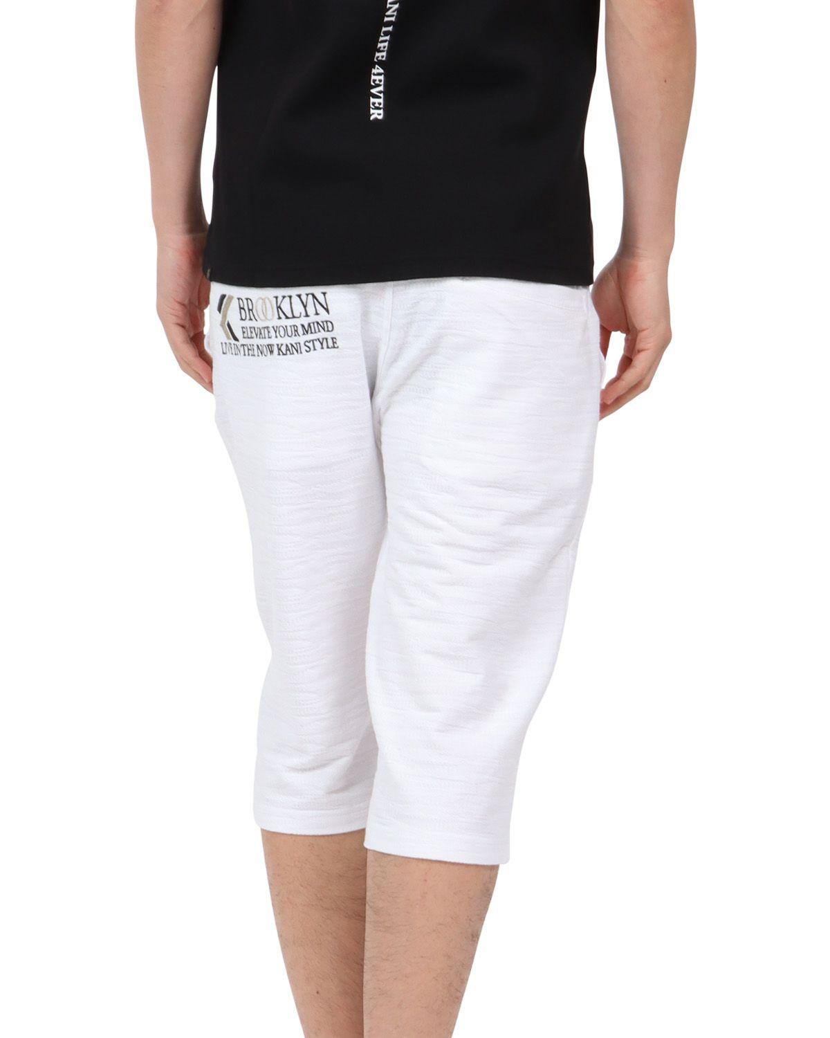 ホワイト：180cm67kg(Mサイズ着用)