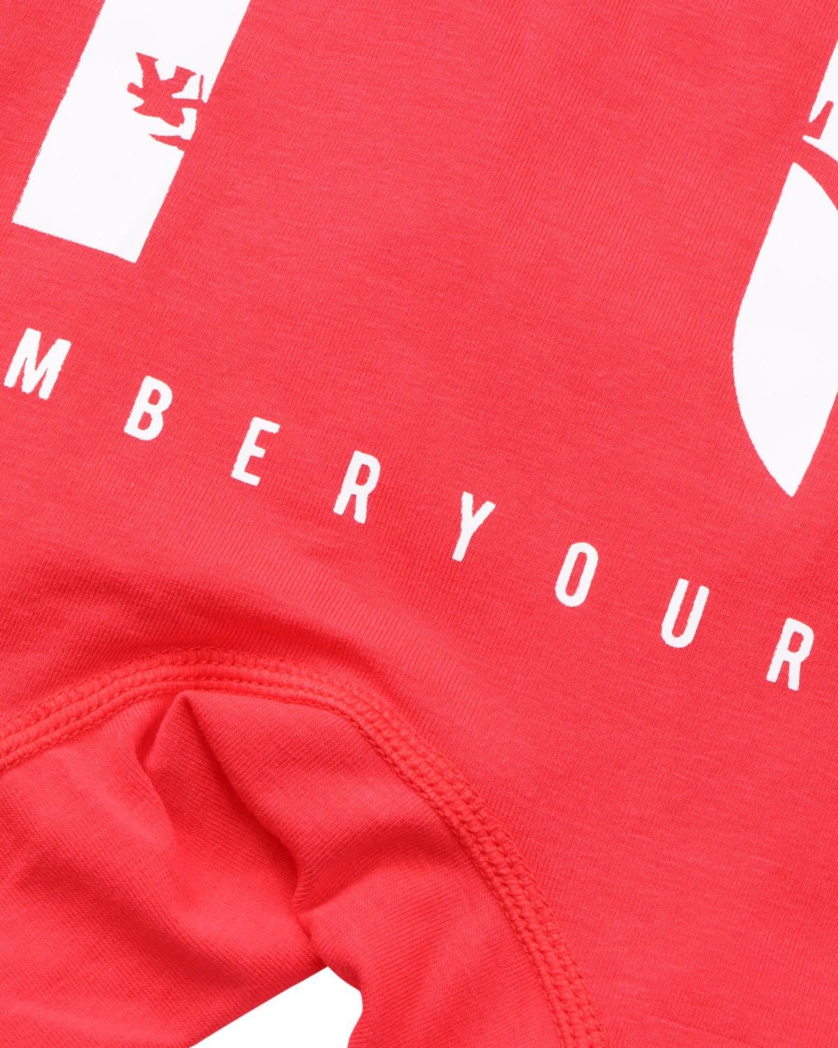 サーモンピンク