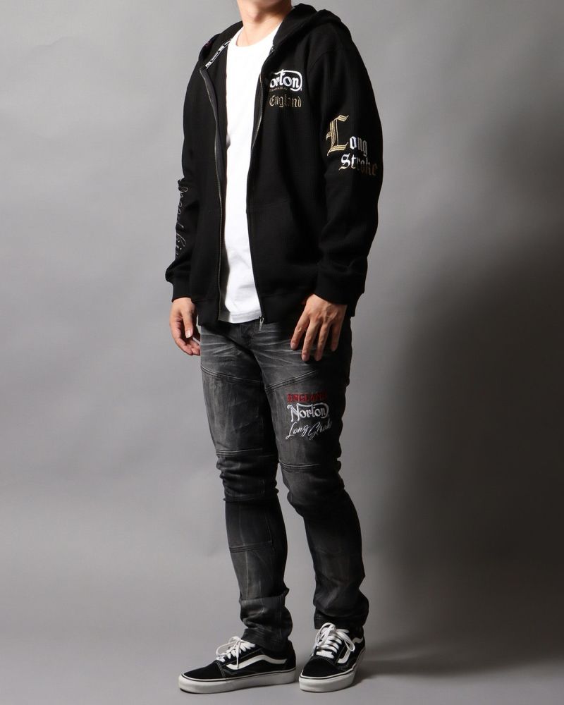 ブラック：178cm/75kg(Lサイズ着用)