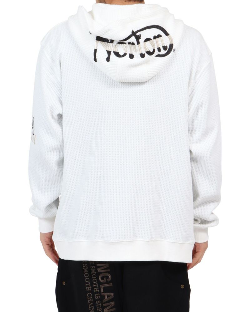 ホワイト：180cm67kg(Lサイズ着用)