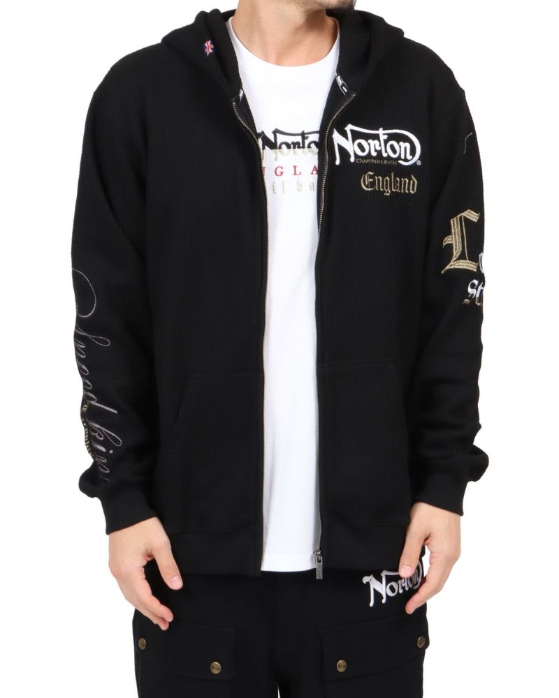 ブラック：180cm67kg(Lサイズ着用)