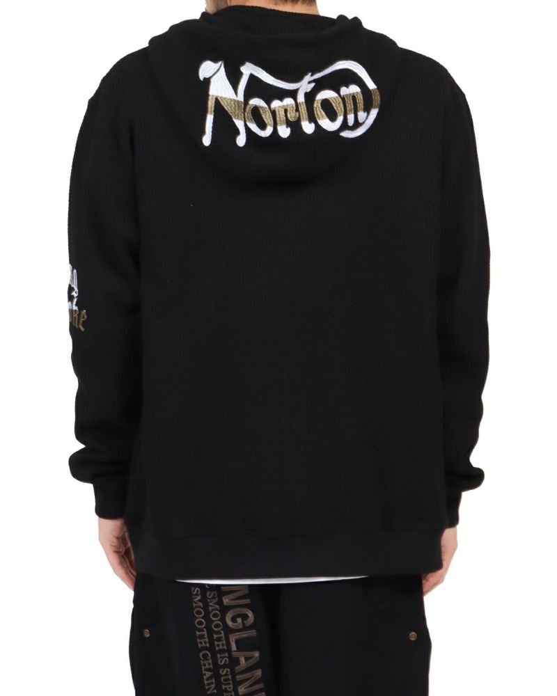 ブラック：180cm67kg(Lサイズ着用)