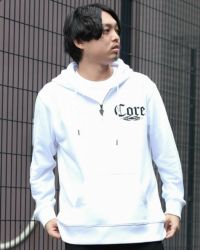 オフホワイト:173cm/63kg(Lサイズ着用)