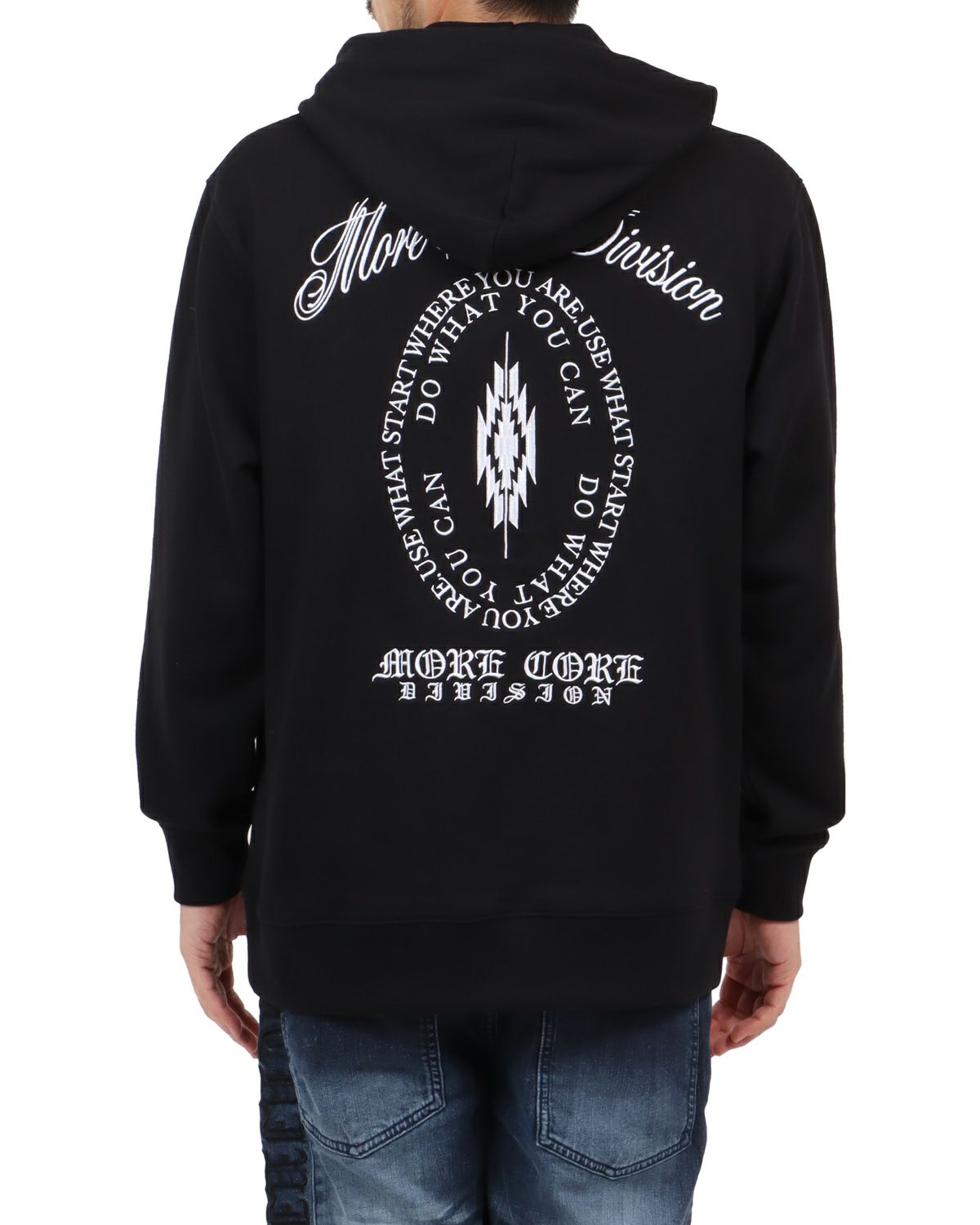 ブラック：180cm67kg(Lサイズ着用)