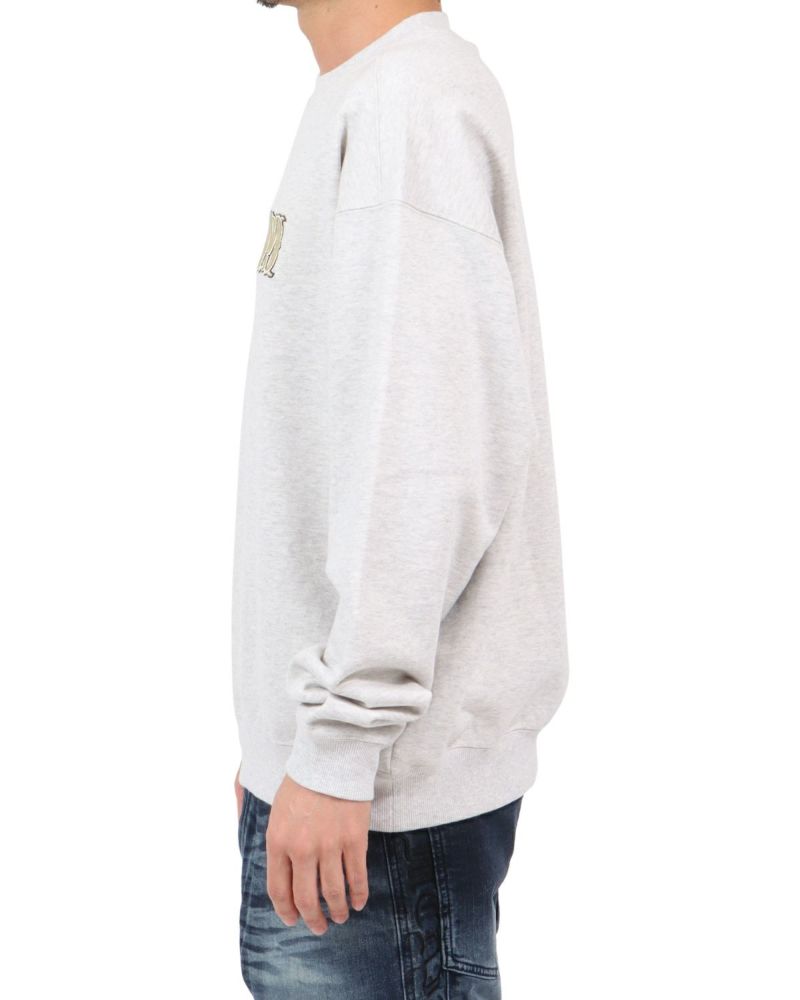 ゴールド：180cm67kg(Lサイズ着用)