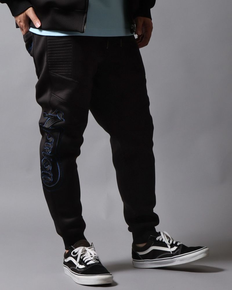 ブラック：178cm/75kg(Lサイズ着用)