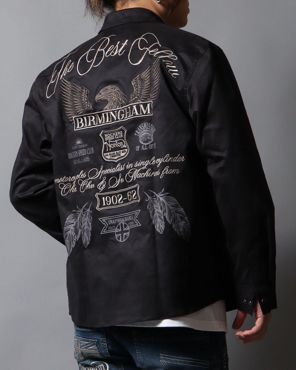 ブラック：178cm/75kg(Lサイズ着用)