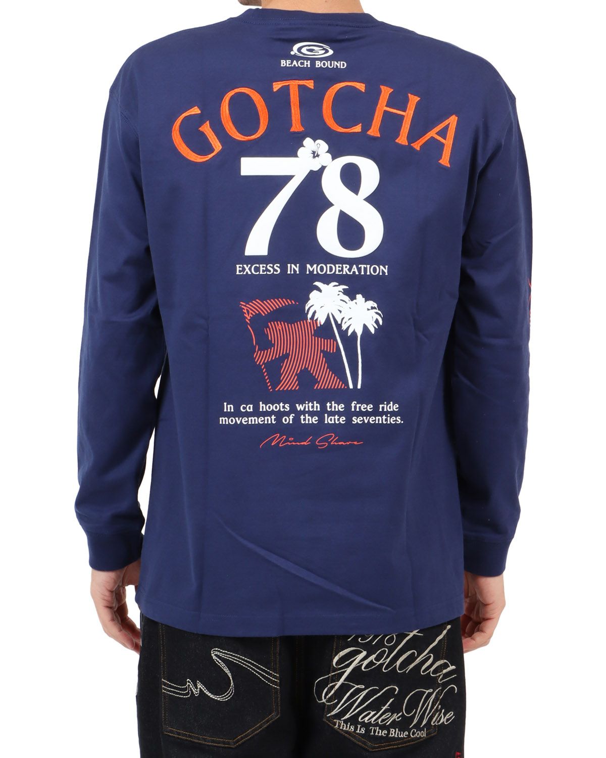 ネイビー：180cm67kg(Lサイズ着用)