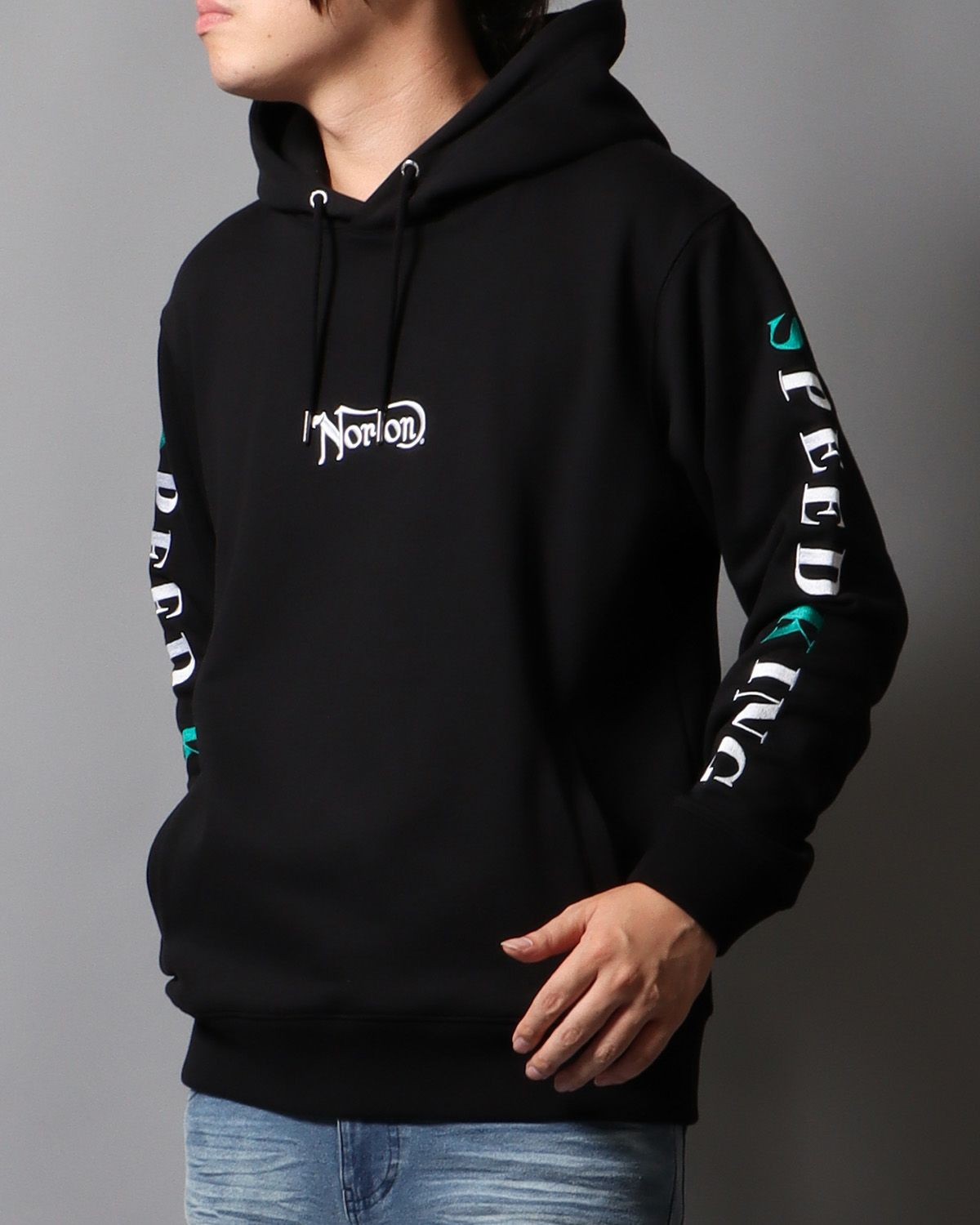 ブラック：178cm/75kg(Lサイズ着用)