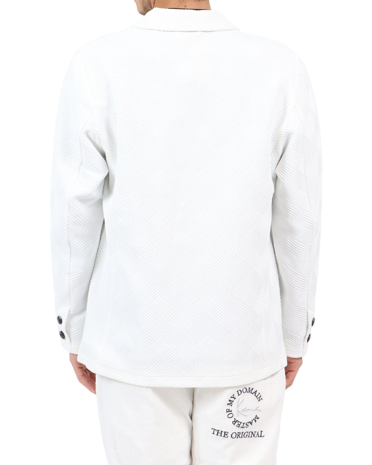 ホワイト：180cm67kg(Lサイズ着用)