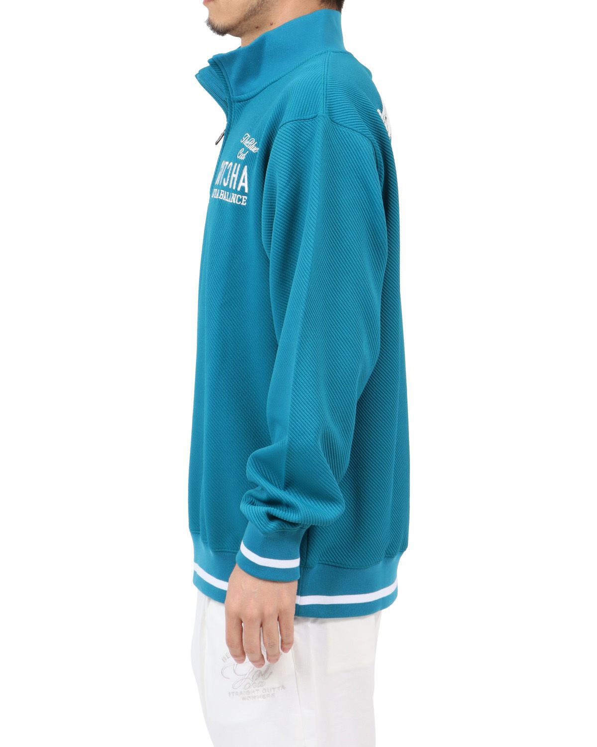 エメラルドグリーン：180cm67kg(Lサイズ着用)