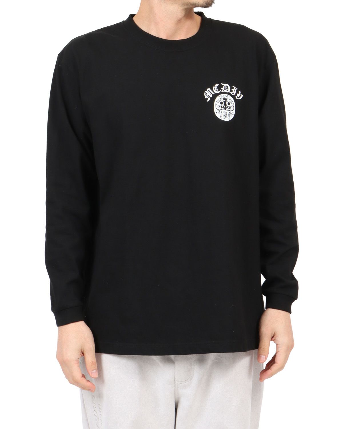 ブラック：180cm67kg(Lサイズ着用)