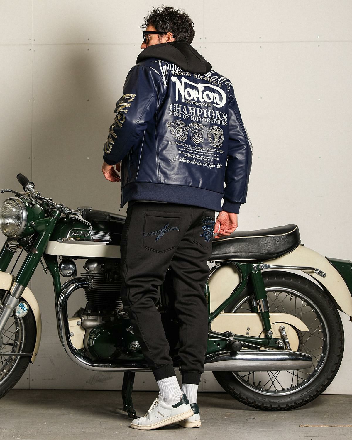 ネイビー:186cm(Lサイズ着用)