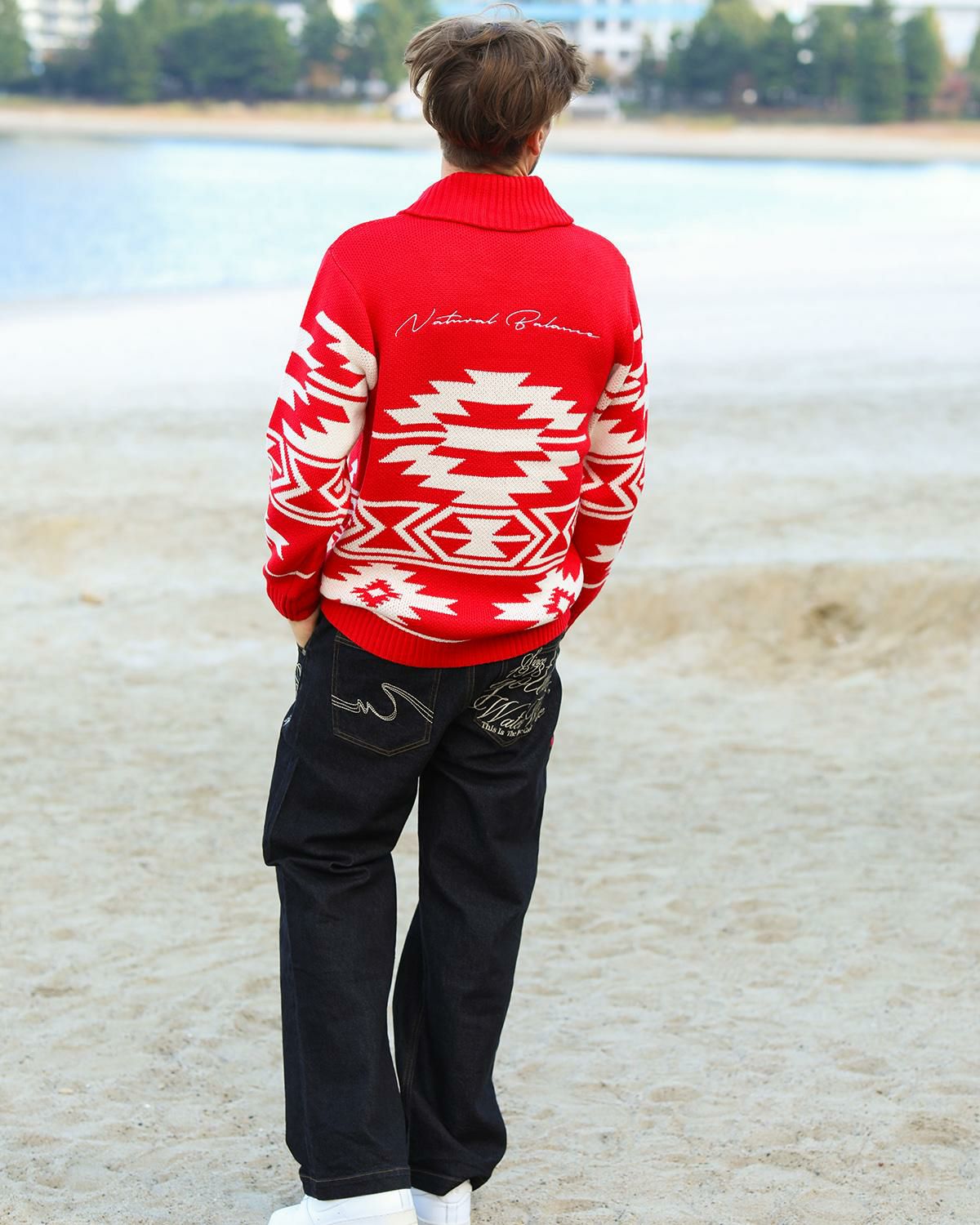 レッド:183cm70kg(Lサイズ着用)