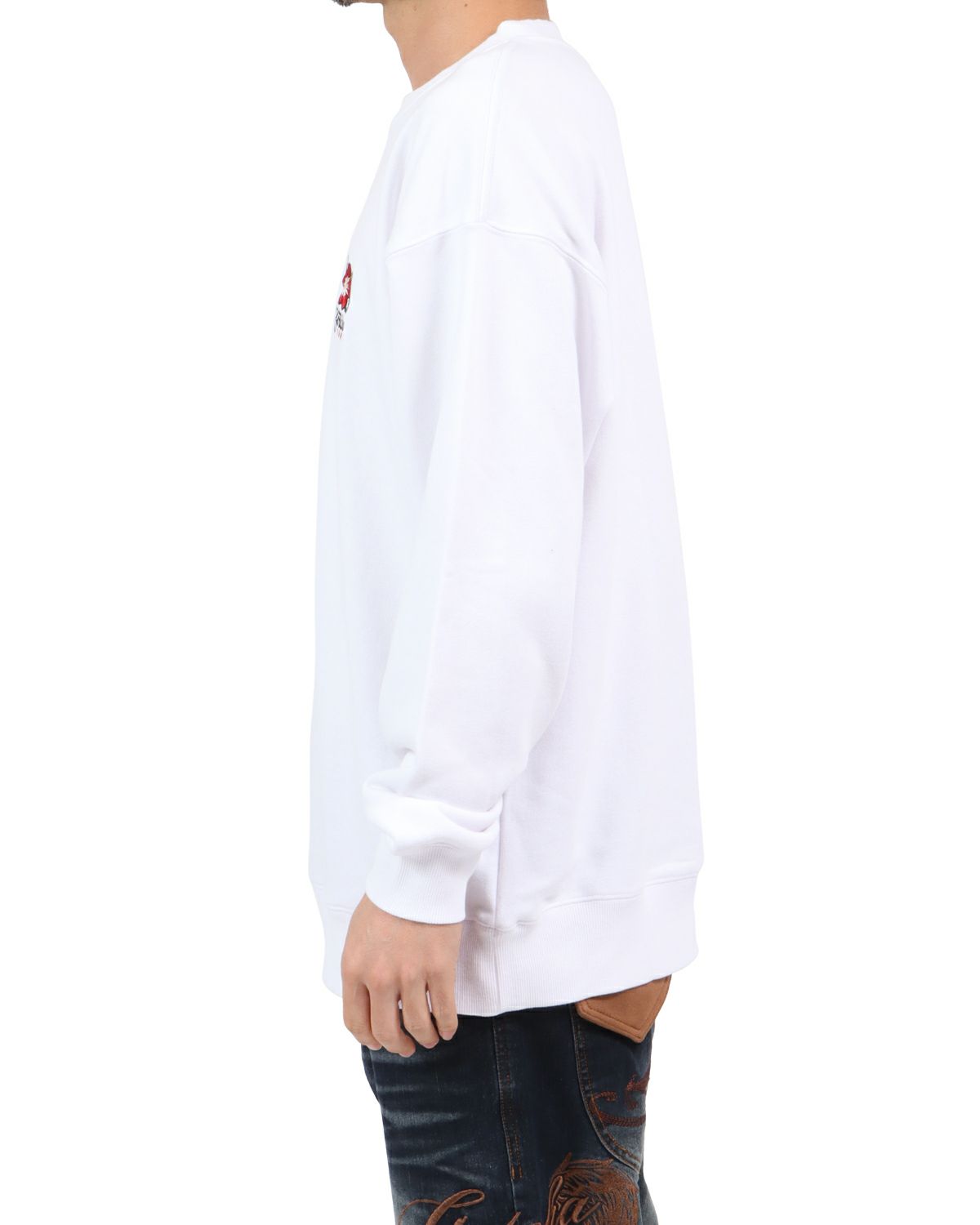 ホワイト：180cm67kg(Lサイズ着用)