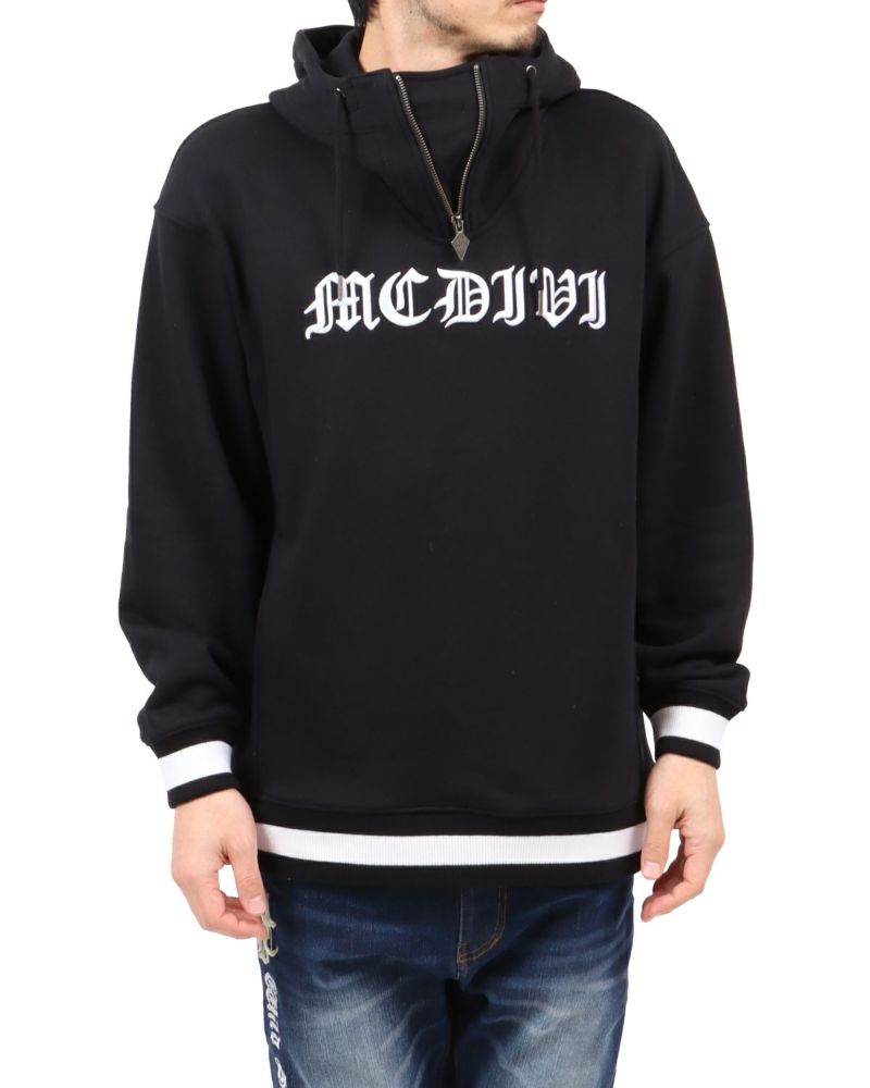 ブラック：180cm67kg(Lサイズ着用)