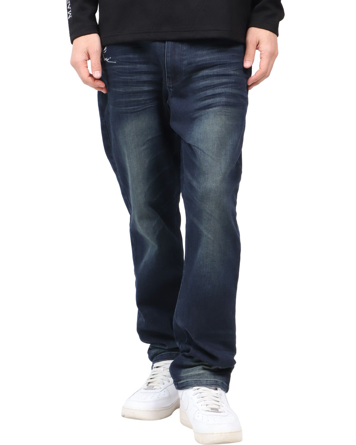 インディゴ：180cm67kg(32inc着用)