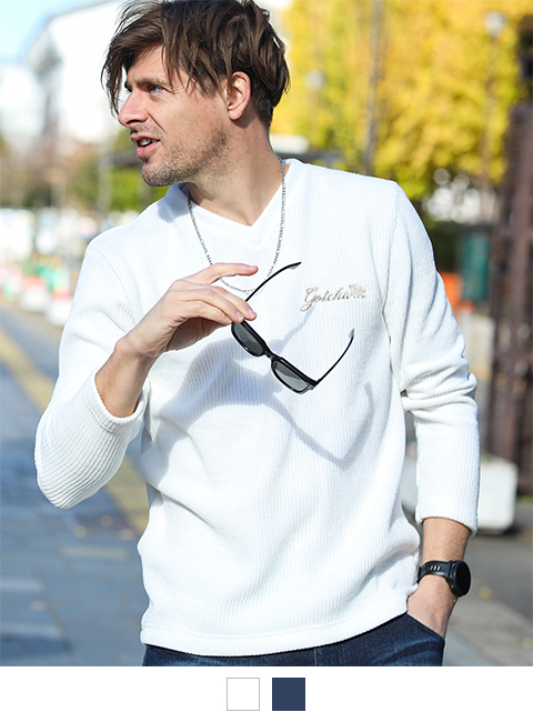 ホワイト:183cm70kg(Lサイズ着用)