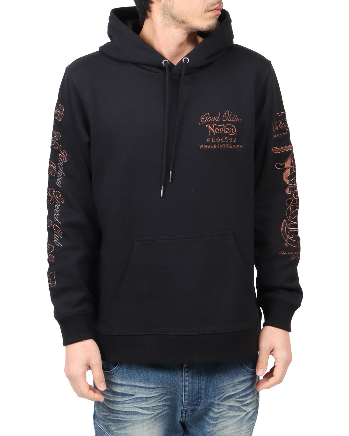 ブラック：180cm67kg(Lサイズ着用)