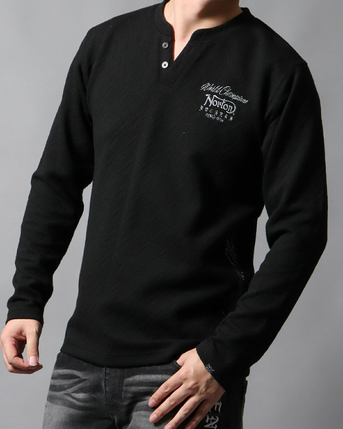 ブラック：178cm/75kg(Lサイズ着用)