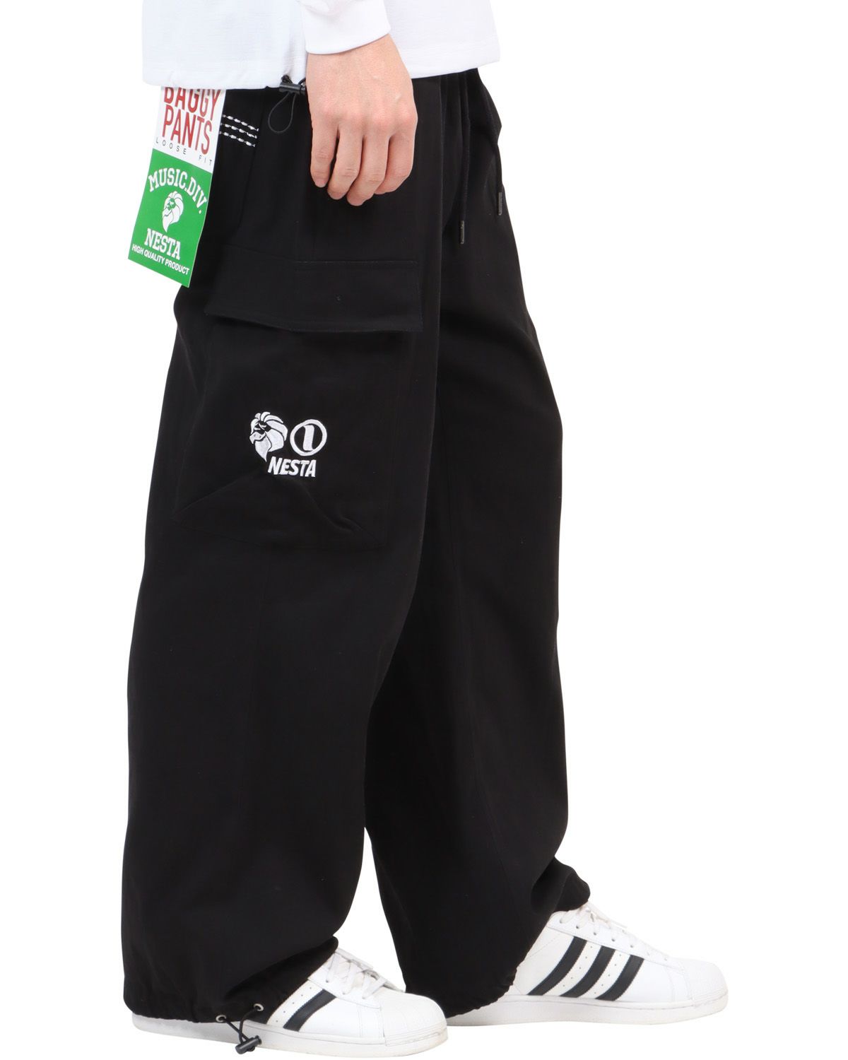 ブラック：180cm67kg(Lサイズ着用)