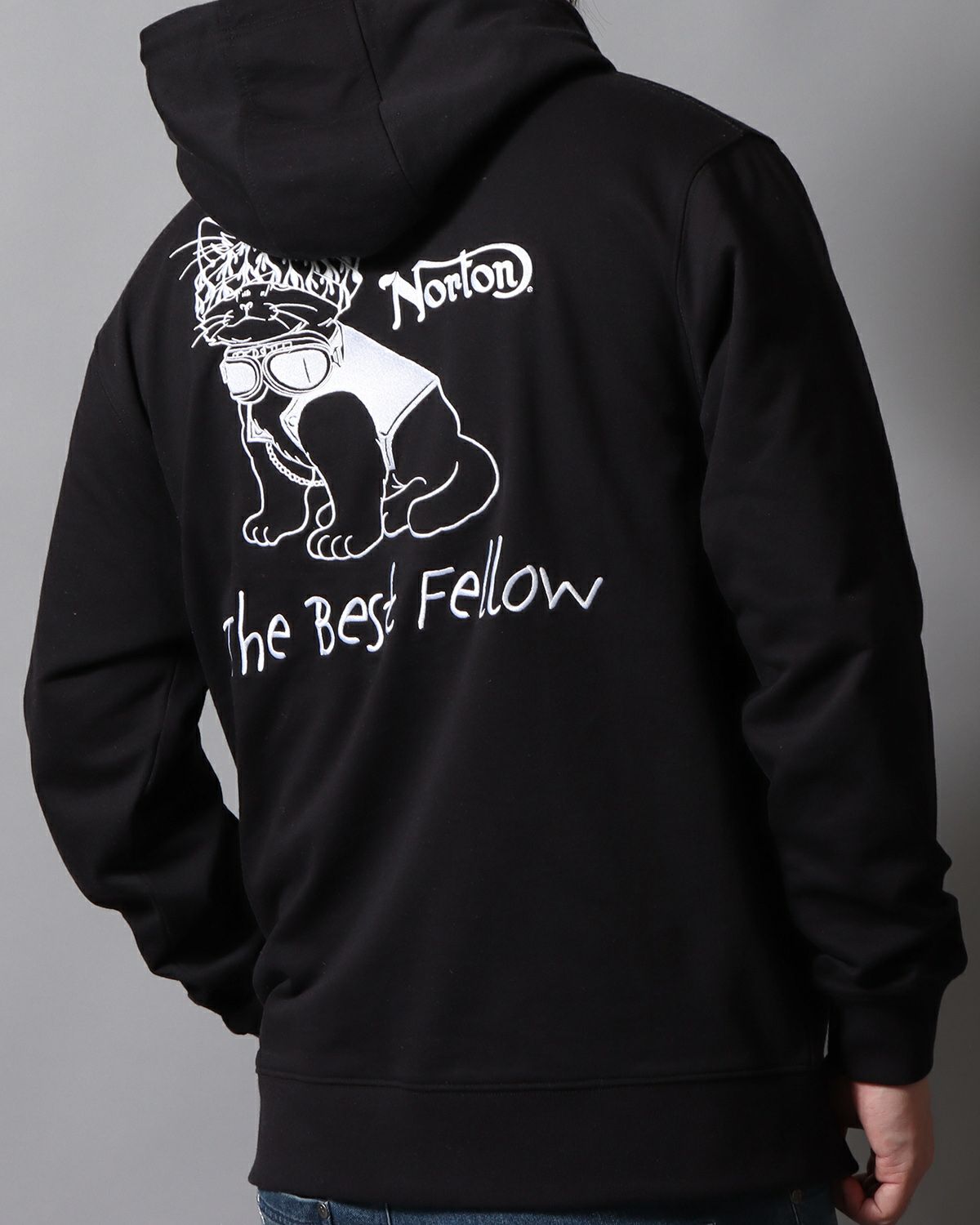 ブラック：178cm/75kg(Lサイズ着用)