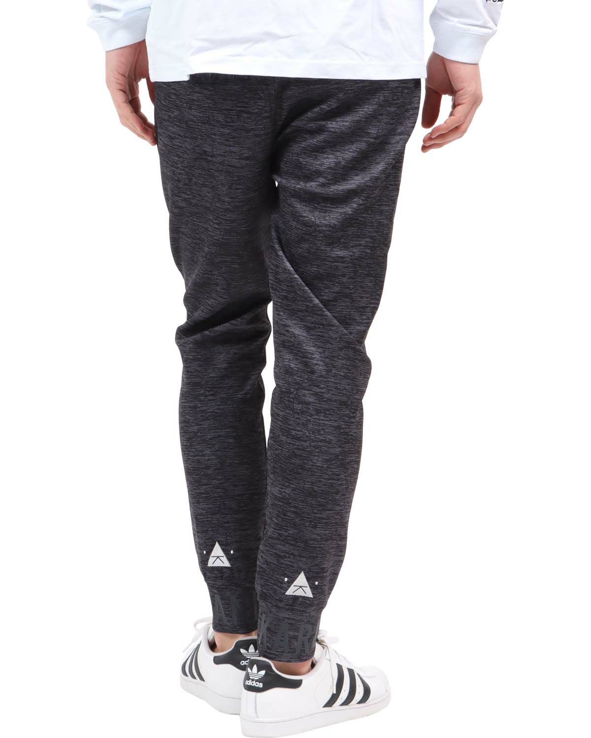 ブラック：180cm67kg(Mサイズ着用)