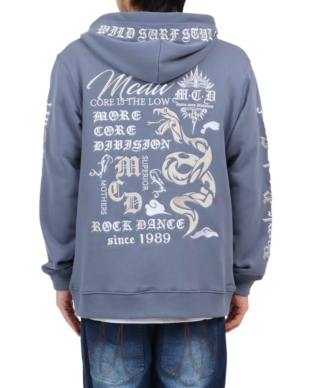 ブルーグレー：180cm67kg(Lサイズ着用)