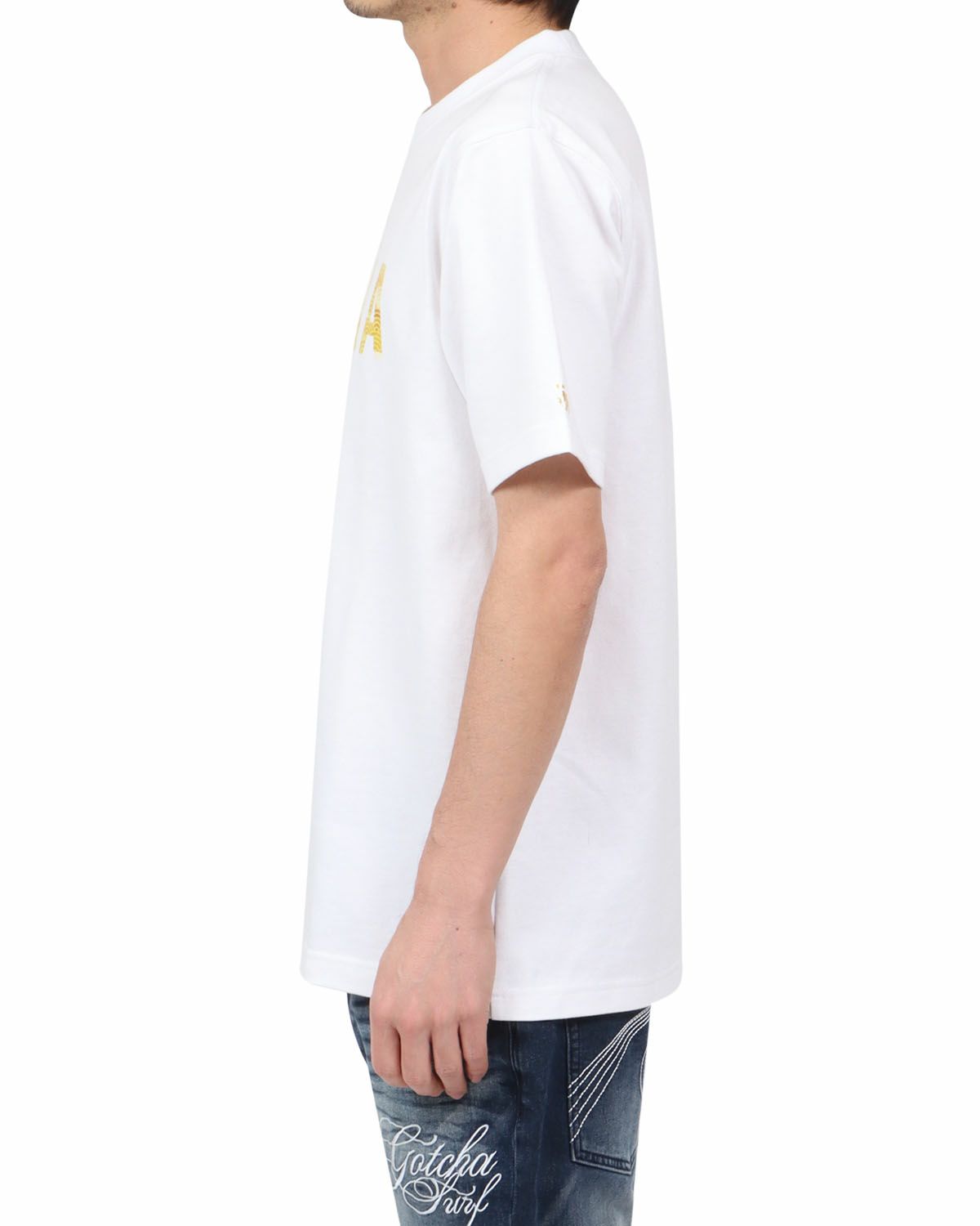 ホワイト：180cm67kg(Lサイズ着用)