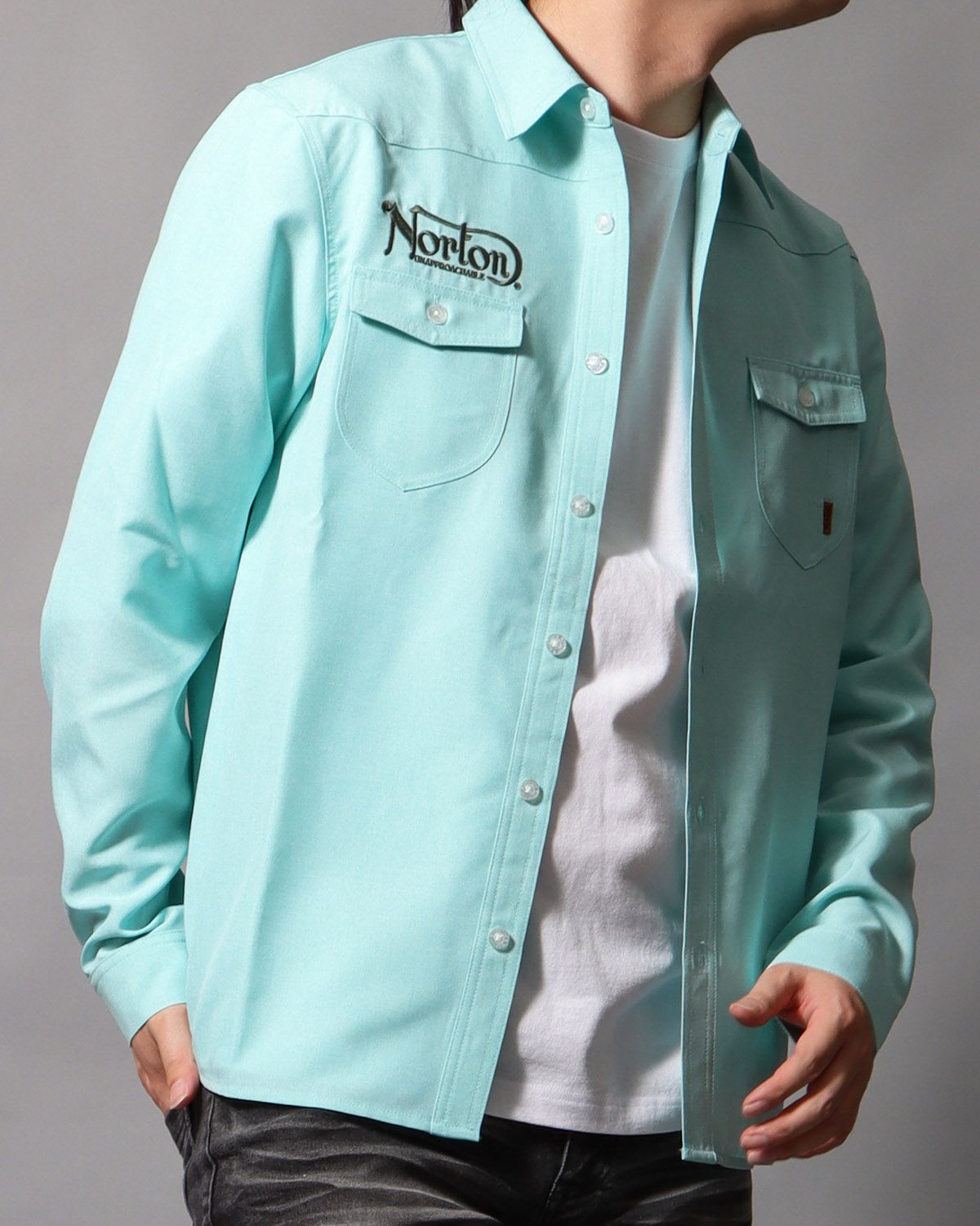 ミントグリーン：178cm/75kg(Lサイズ着用)