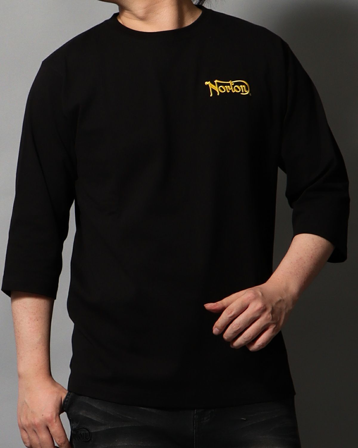 ブラック：178cm/75kg(Lサイズ着用)