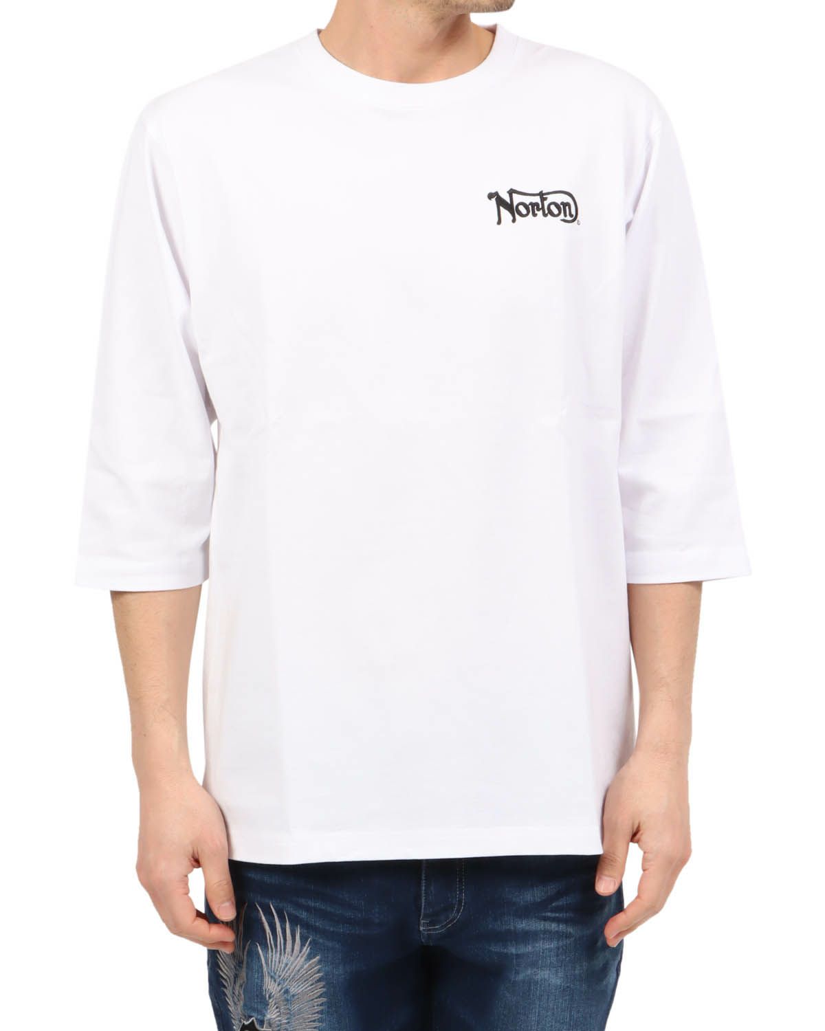 ホワイト：180cm67kg(Lサイズ着用)