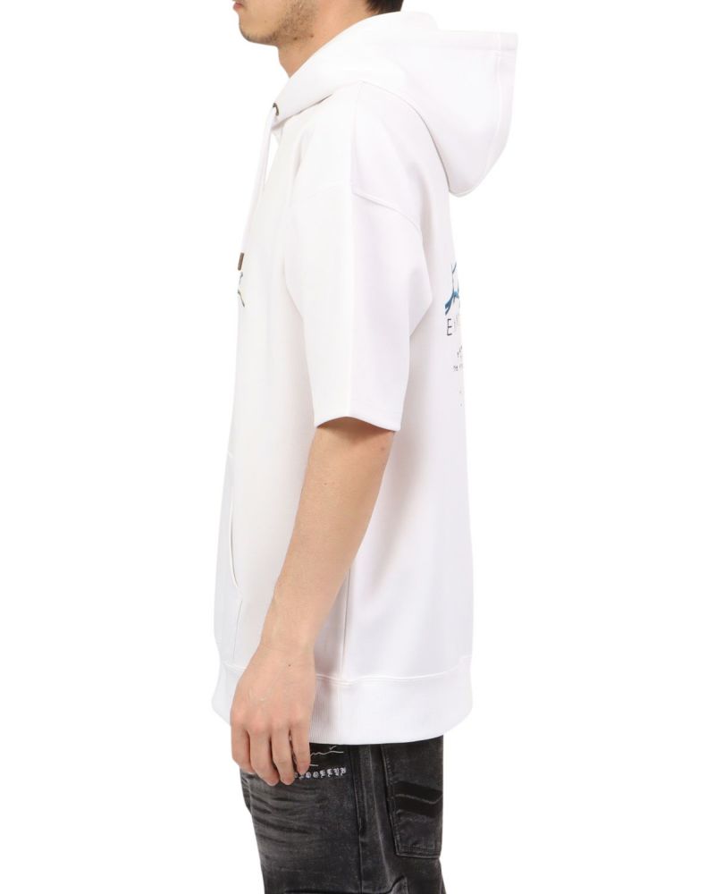 ホワイト：180cm67kg(Lサイズ着用)