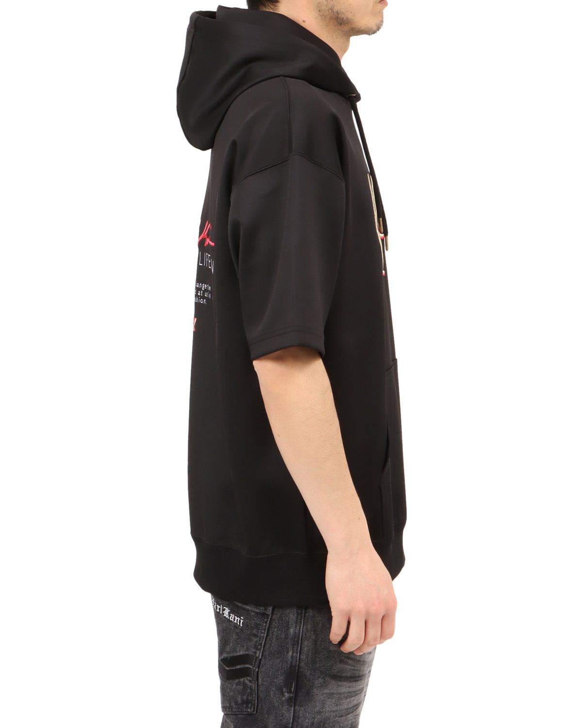 ブラック：180cm67kg(Lサイズ着用)