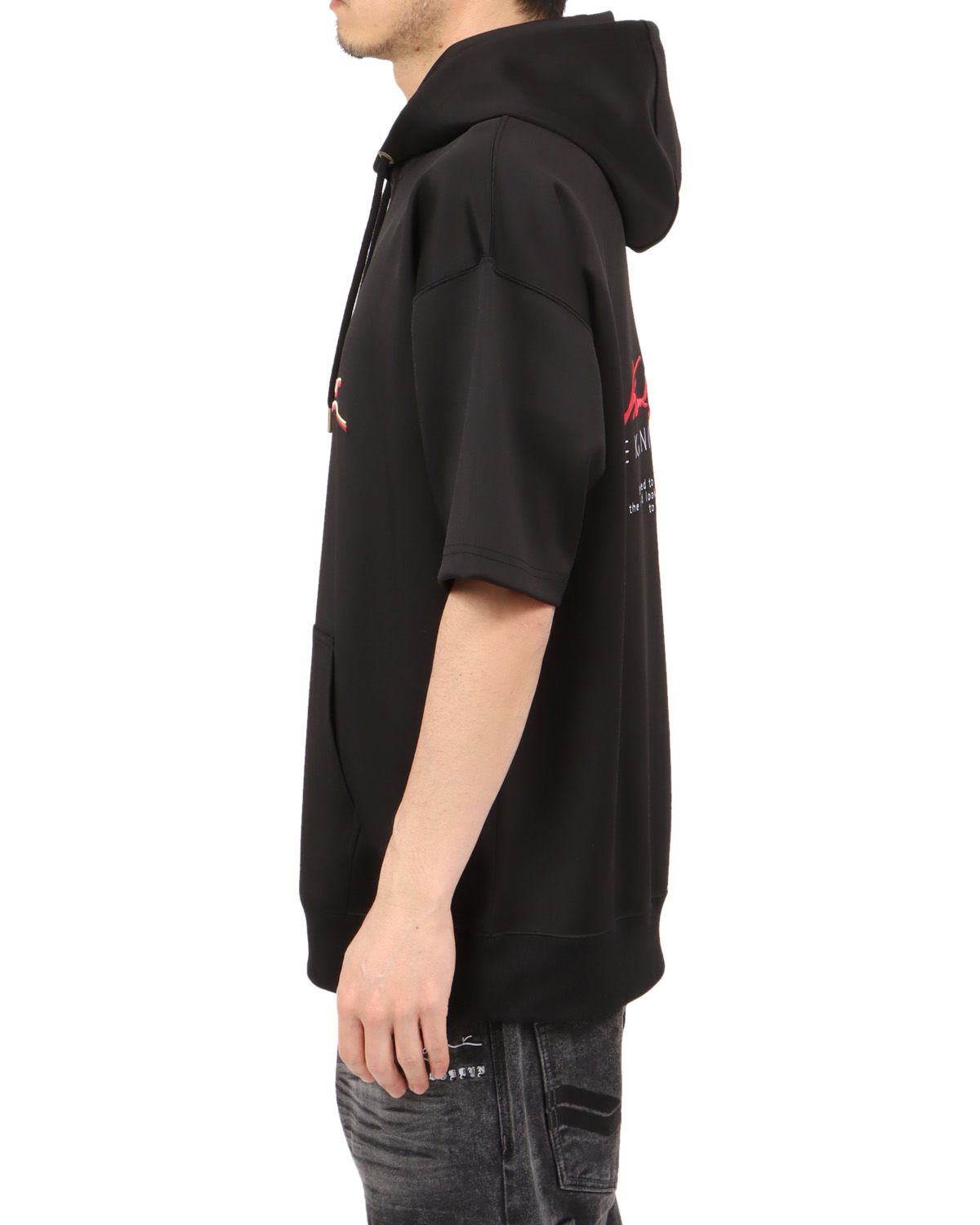 ブラック：180cm67kg(Lサイズ着用)