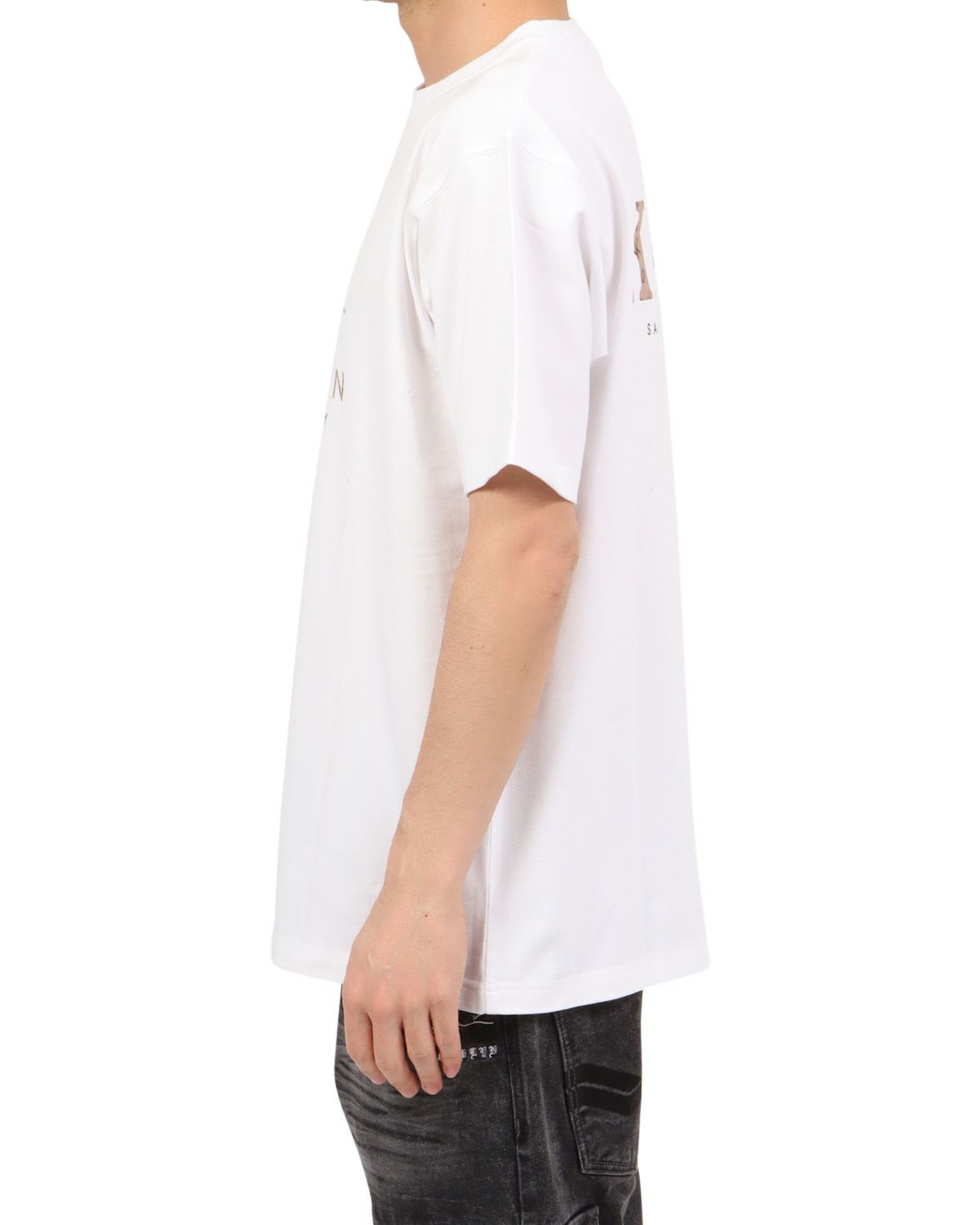 ホワイト：180cm67kg(Lサイズ着用)