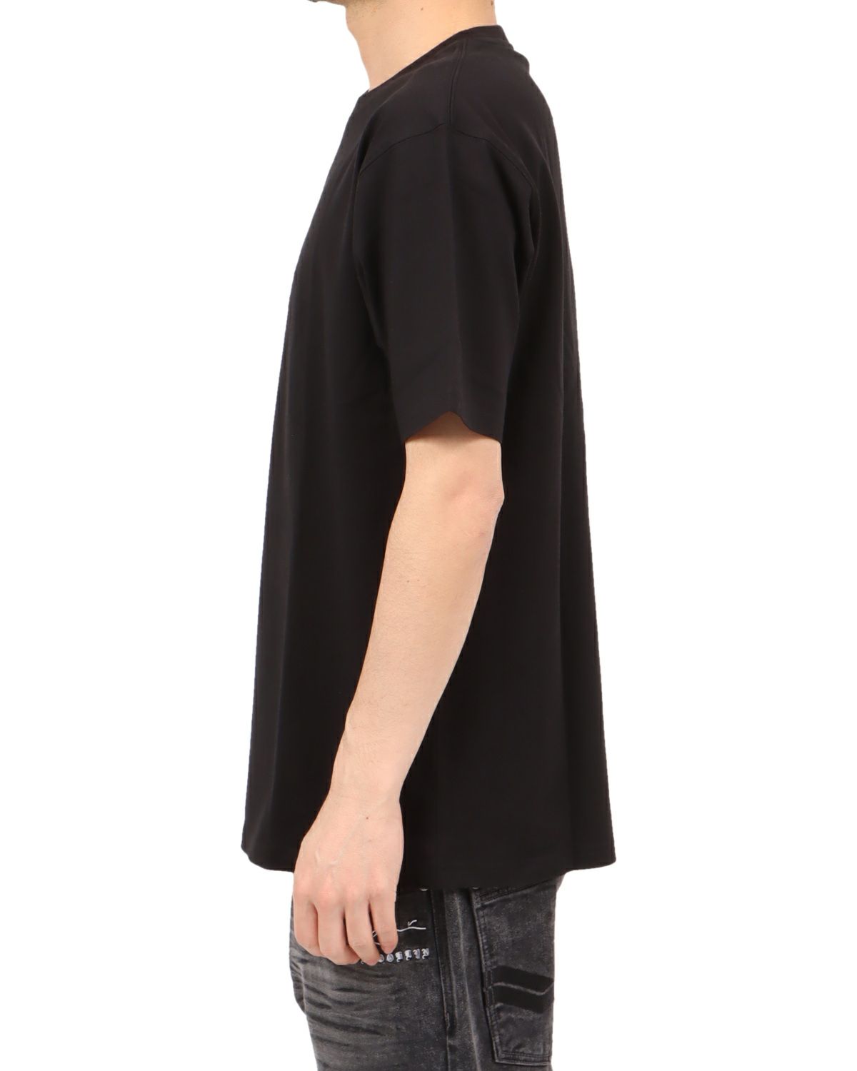 ブラック：180cm67kg(Lサイズ着用)