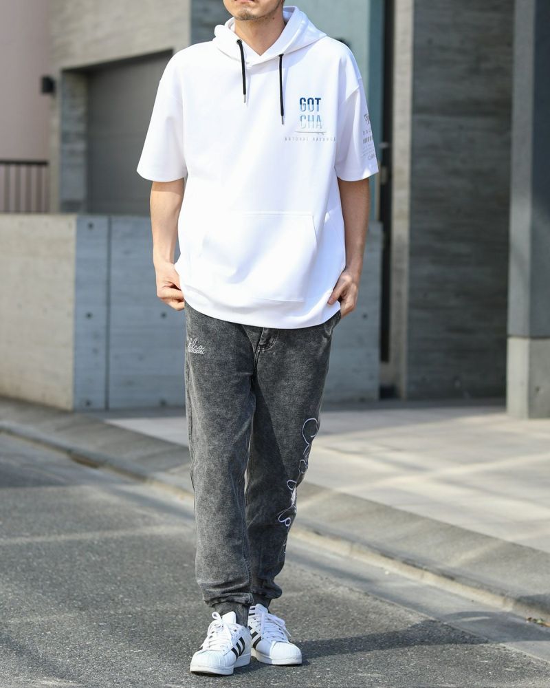 ホワイト：180cm67kg(Lサイズ着用)