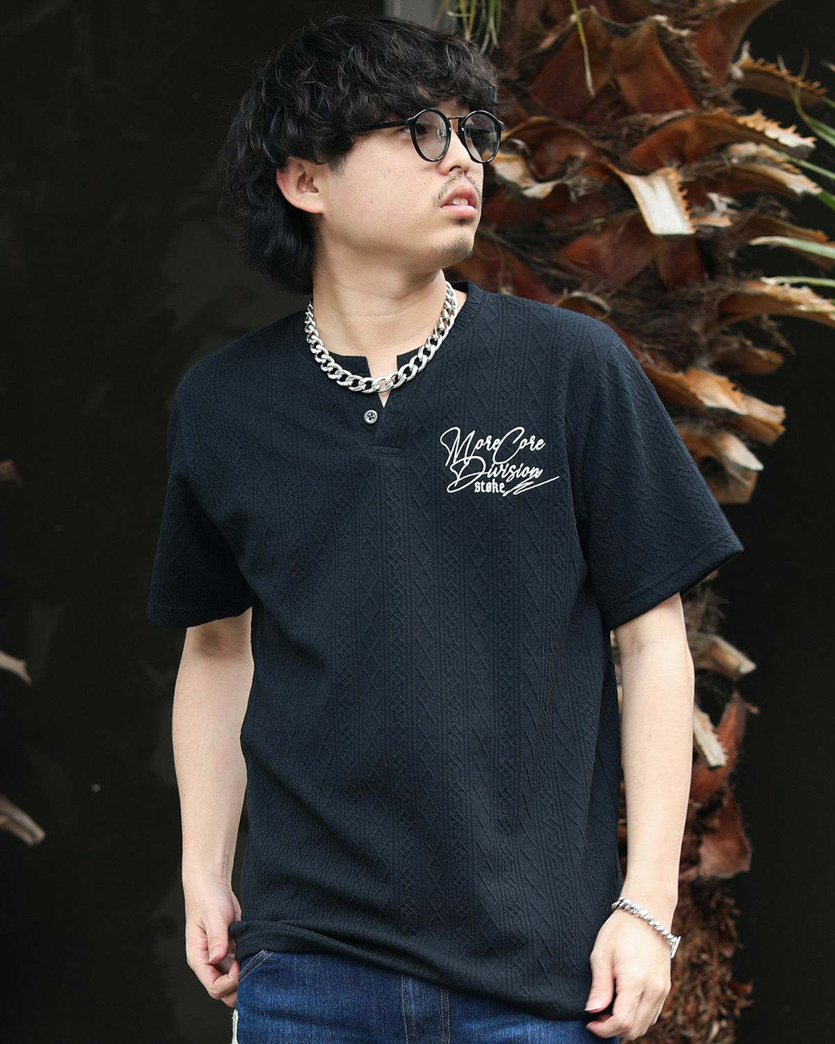 ブラック:173cm/63kg(Lサイズ着用)