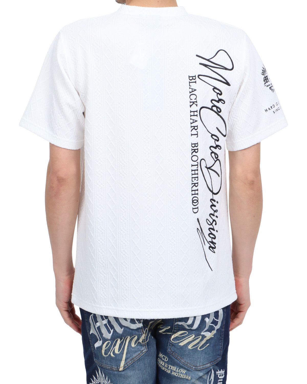 ホワイト：180cm67kg(Lサイズ着用)