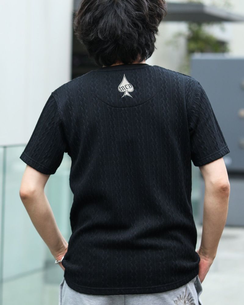 ブラック:173cm/63kg(Lサイズ着用)