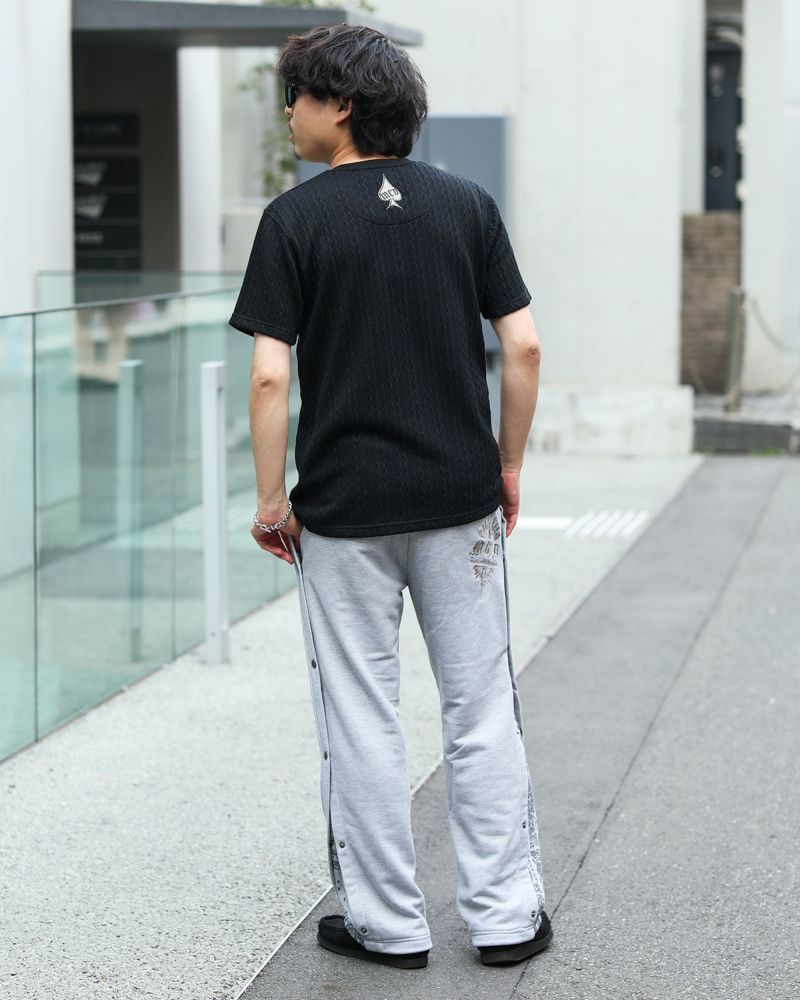 ブラック:173cm/63kg(Lサイズ着用)